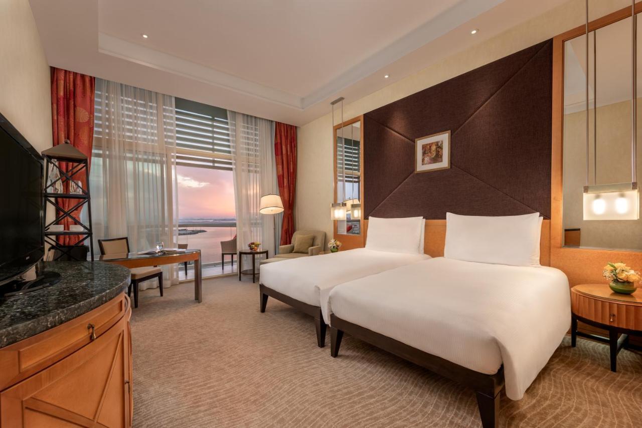 Al Raha Beach Resort & Spa Abu Dabi Exterior foto